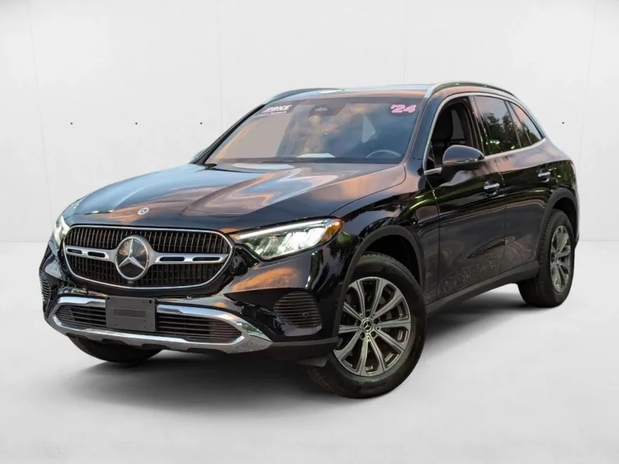 2024 Mercedes Benz GLC 4MATIC photo 1