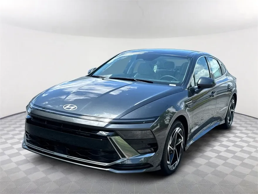 2024 Hyundai Sonata SEL photo 1