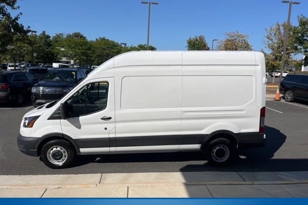 2023 Ford Transit photo 1