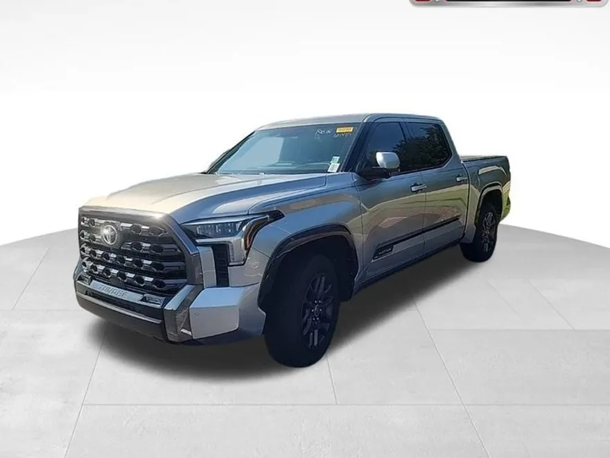 2022 Toyota Tundra Platinum photo 1