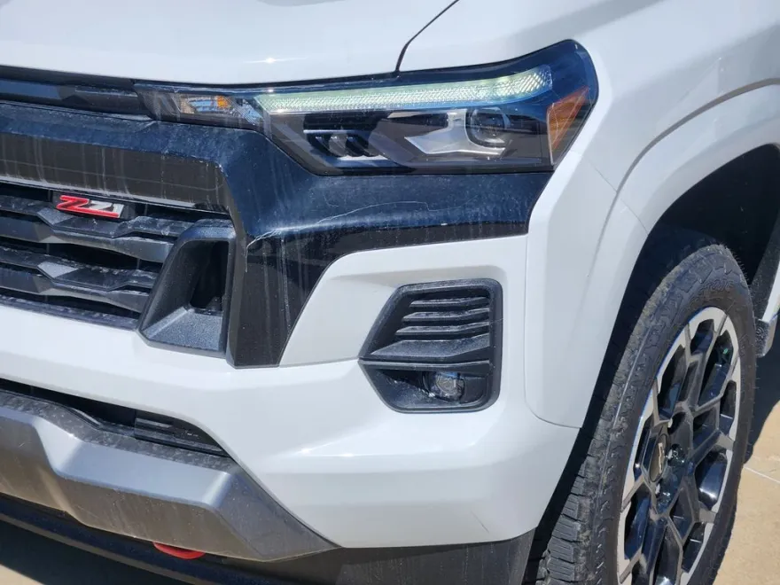 2026 Chevrolet Colorado Z71 photo 1
