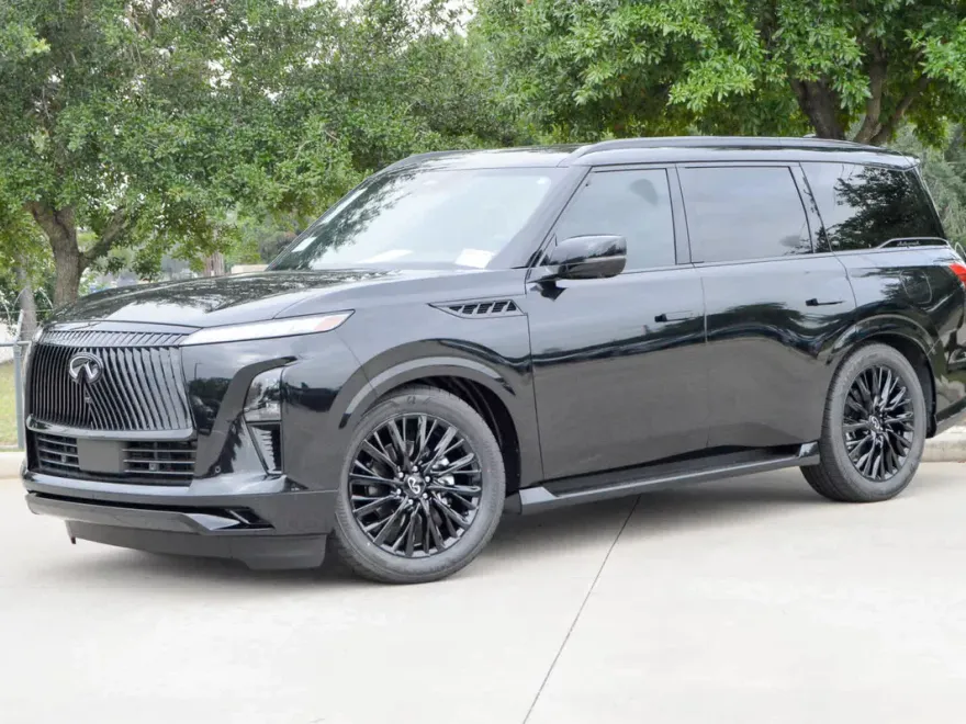 2025 Infiniti QX80 photo 1