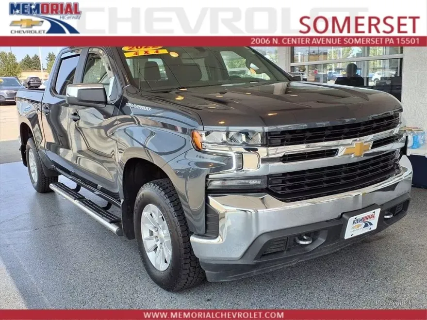 2022 Chevrolet Silverado 1500 LT photo 1