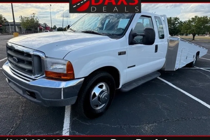 1999 Ford F-350 XLT photo 1