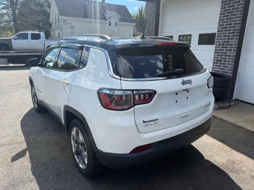 2021 Jeep Compass Limited photo 1