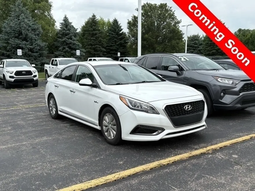 2016 Hyundai Sonata Hybrid SE photo 1