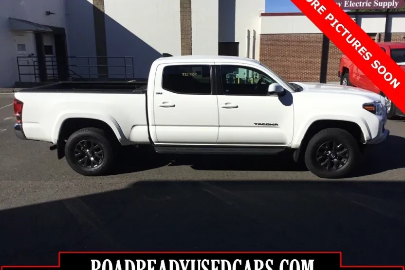 2021 Toyota Tacoma SR5 4x4 photo 1
