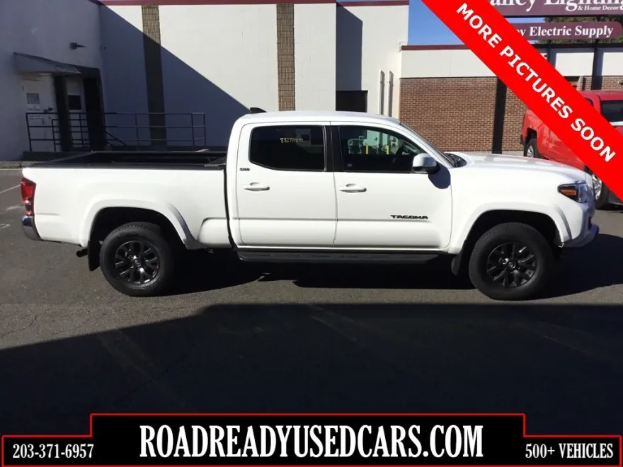 2021 Toyota Tacoma SR5 4x4 photo 1
