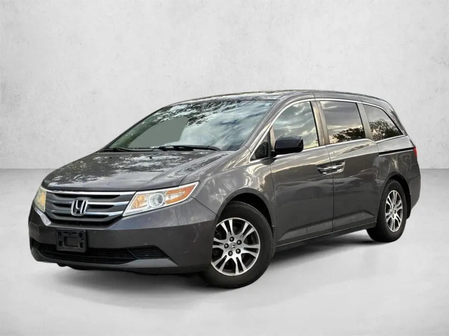 2013 Honda Odyssey EX-L photo 1