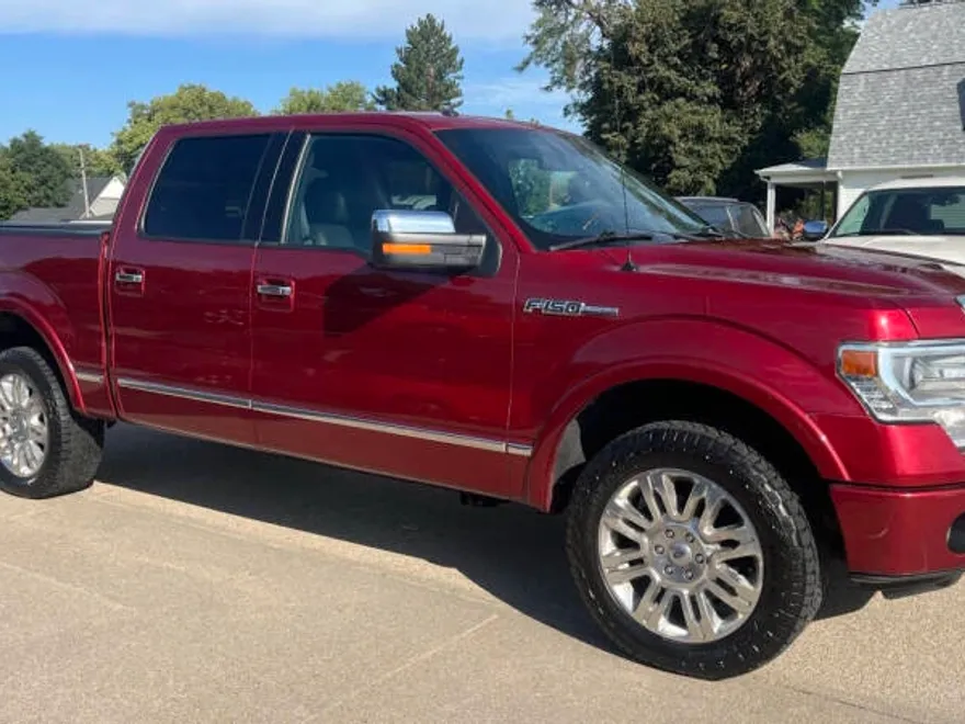 2014 Ford F-150 Platinum photo 1