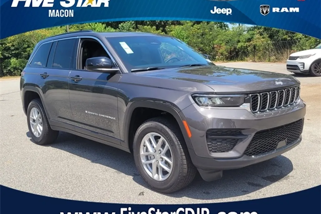 2025 Jeep Grand Cherokee Laredo X photo 1