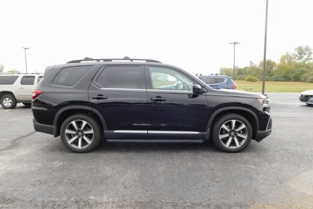 2023 Honda Pilot Elite photo 1