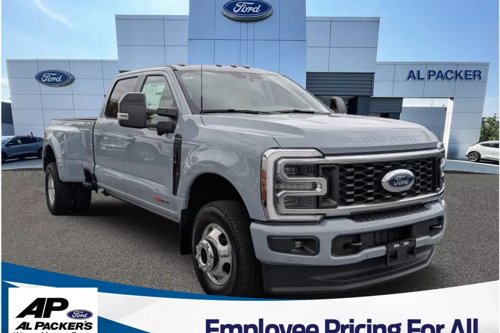 2026 Ford F-350 Platinum photo 1