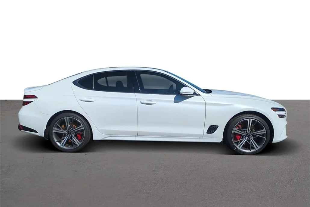 2025 Genesis G70 2.5T Sport Prestige photo 1