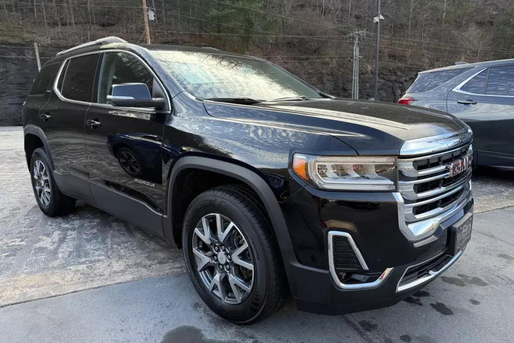 2023 Gmc Acadia SLT photo 1