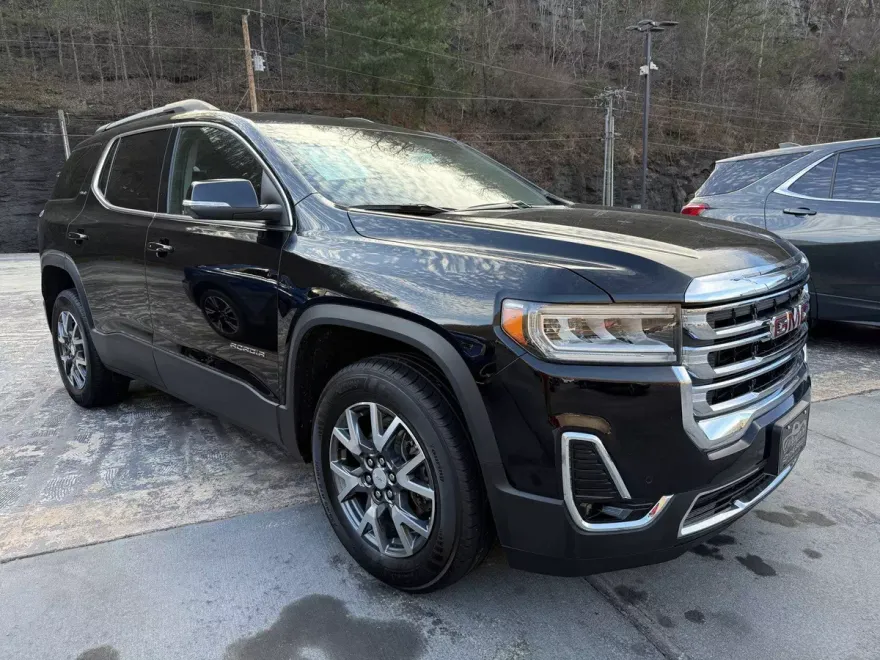 2023 Gmc Acadia SLT photo 1