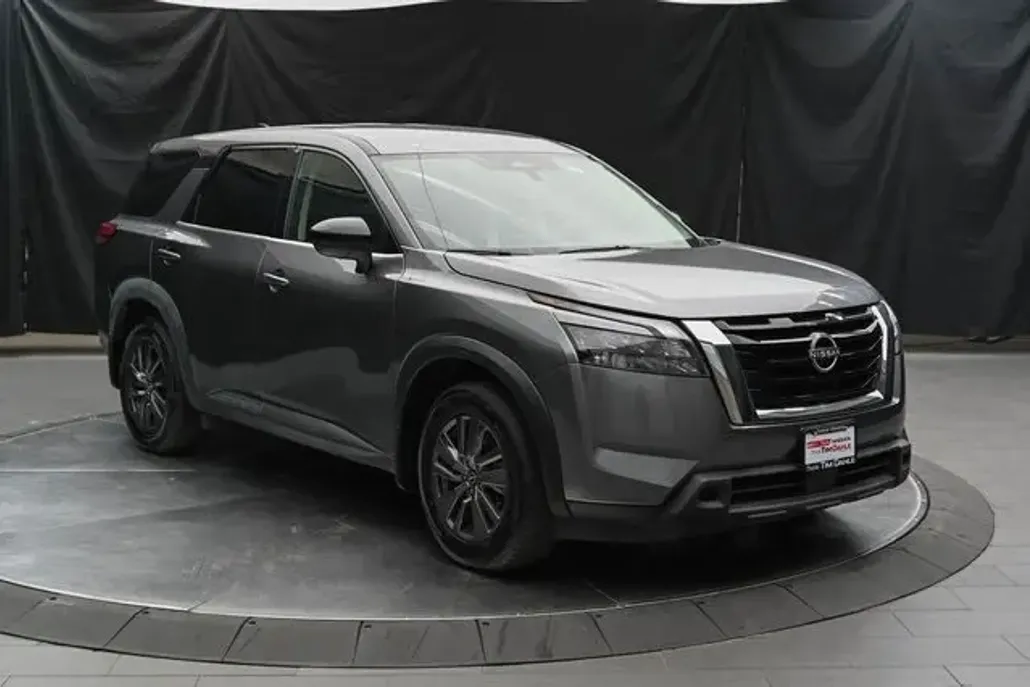 2023 Nissan Pathfinder S photo 1