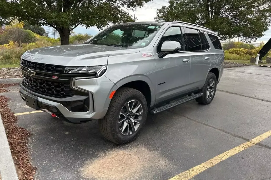 2024 Chevrolet Tahoe Z71 photo 1