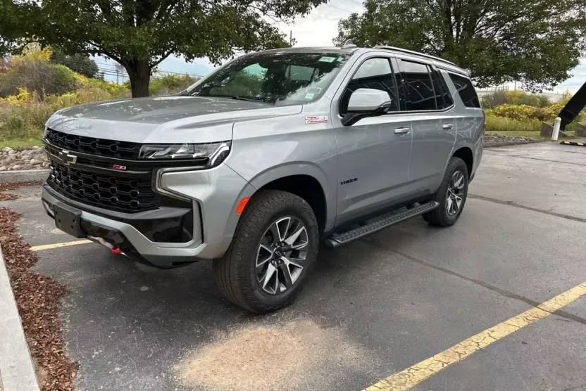 2024 Chevrolet Tahoe Z71 photo 1