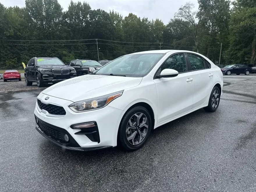 2021 Kia Forte FE photo 1