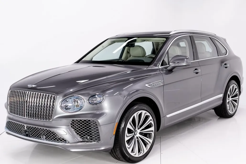 2025 Bentley Bentayga V8 photo 1