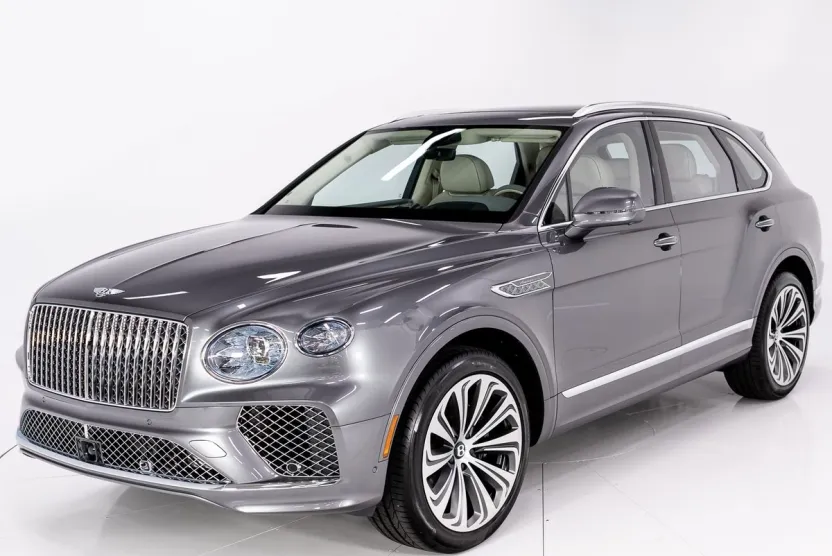 2025 Bentley Bentayga V8 photo 1