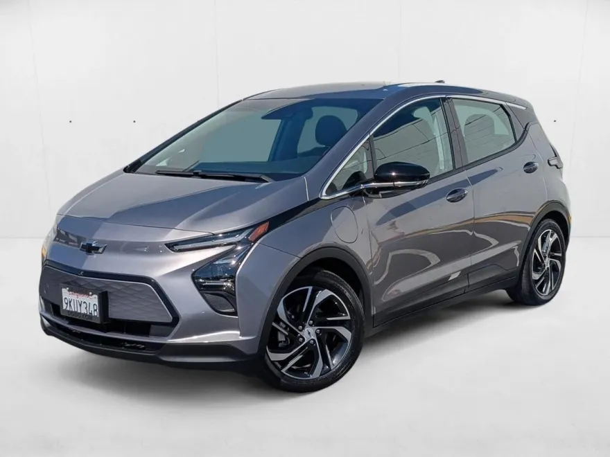 2023 Chevrolet Bolt EV 2LT photo 1