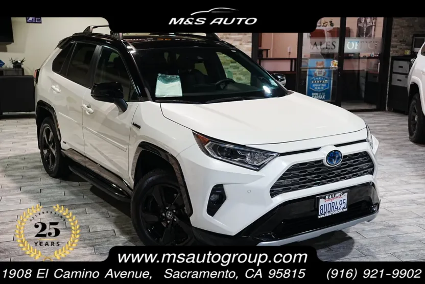 2021 Toyota RAV4 Hybrid XSE photo 1