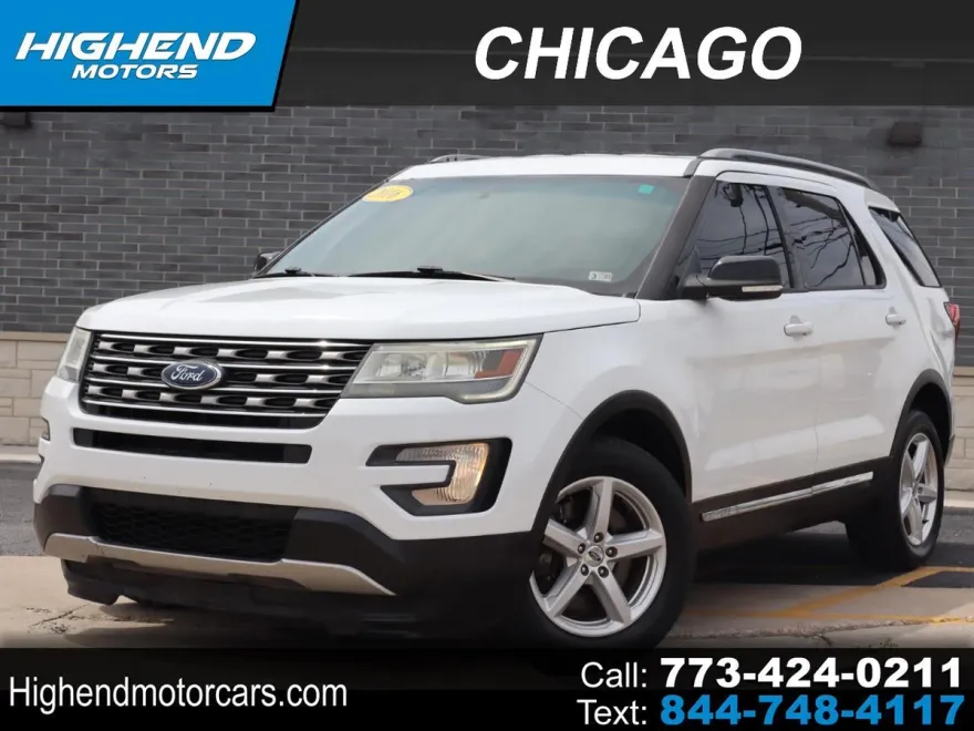 2016 Ford Explorer XLT photo 1