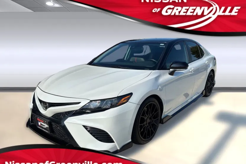 2022 Toyota Camry TRD V6 photo 1