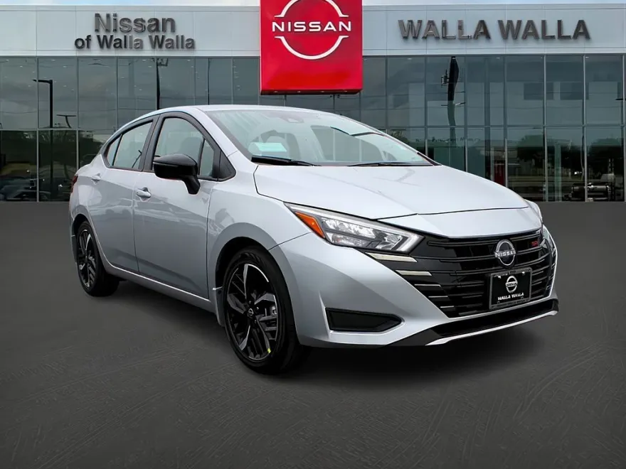 2025 Nissan Versa SR photo 1