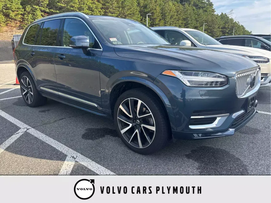 2024 Volvo XC90 B5 Plus photo 1