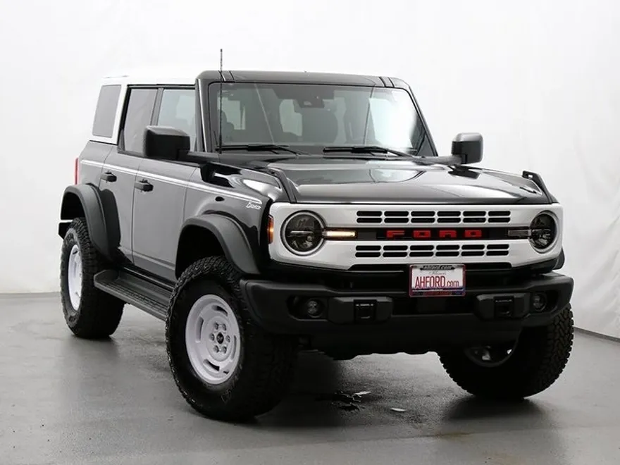 2025 Ford Bronco Heritage First Edition photo 1