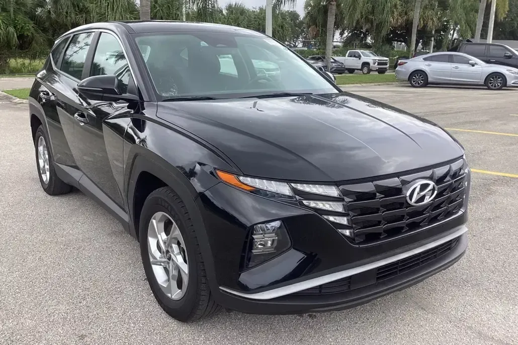 2022 Hyundai Tucson SE photo 1