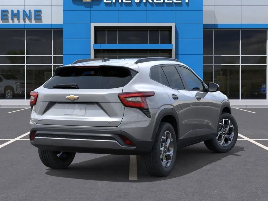 2026 Chevrolet Trax LT photo 1