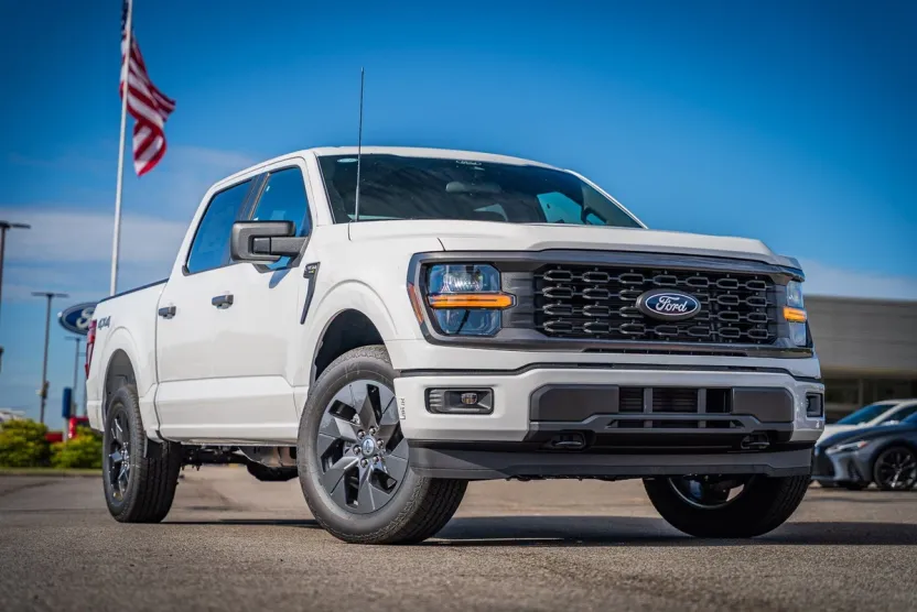 2025 Ford F-150 STX photo 1