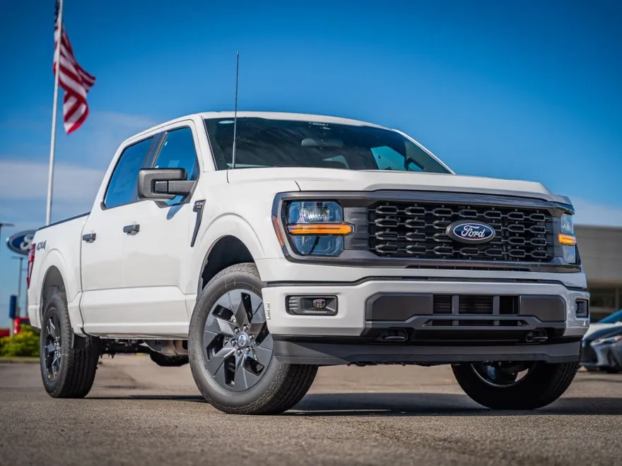 2025 Ford F-150 STX photo 1