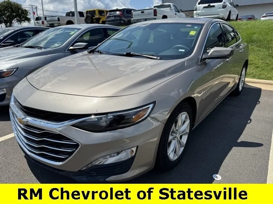 2024 Chevrolet Malibu 1LT photo 1