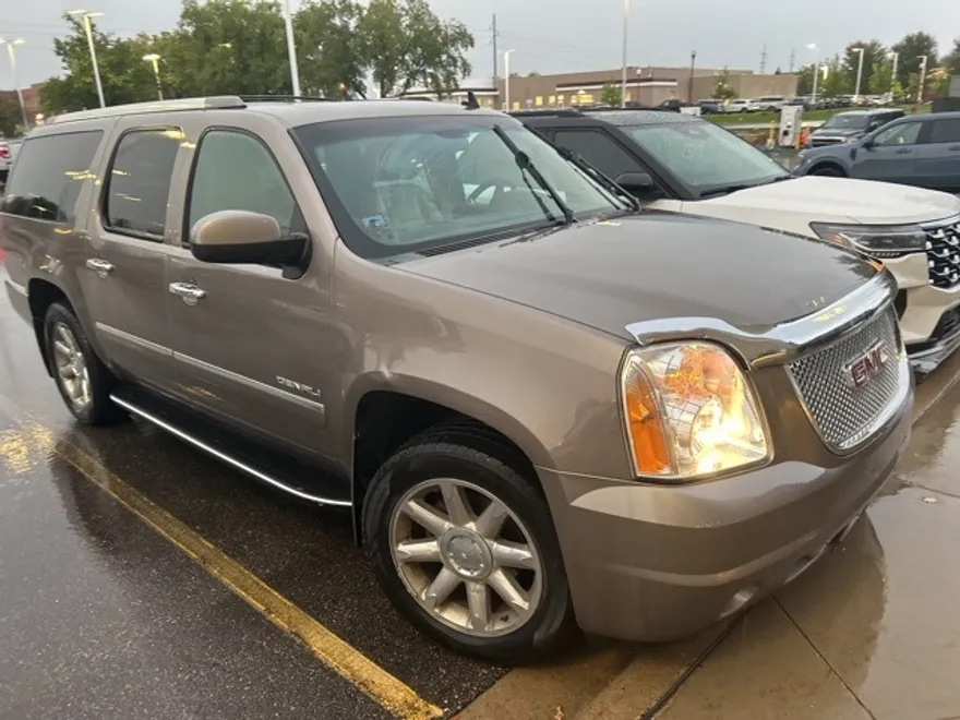 2014 Gmc Yukon XL Denali photo 1