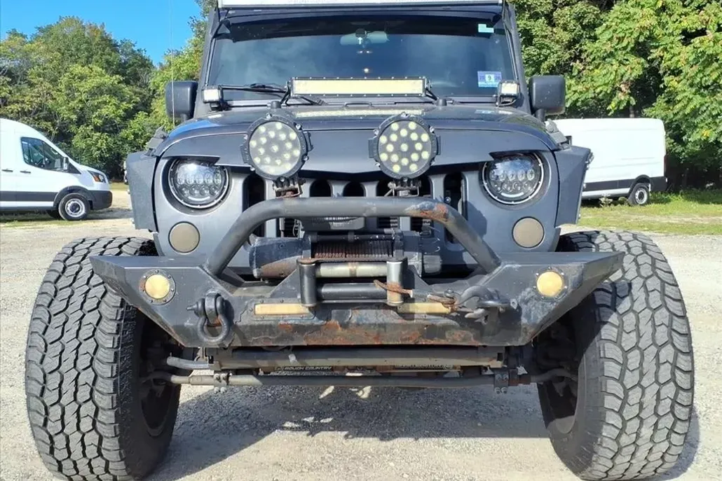 2016 Jeep Wrangler Sport photo 1