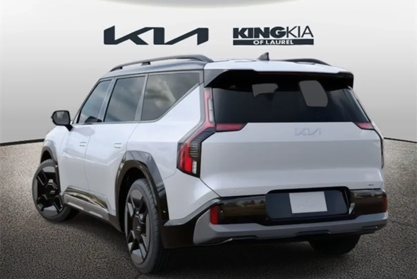 2026 Kia EV9 GT-Line photo 1