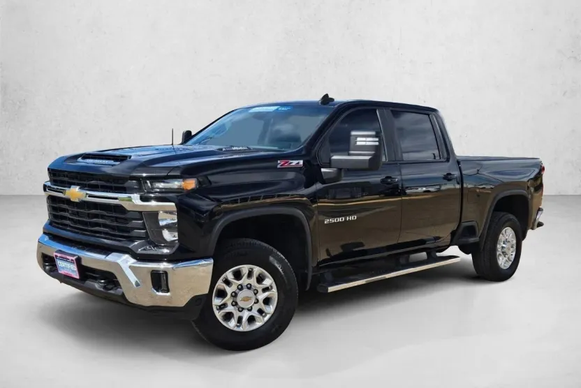 2024 Chevrolet Silverado 2500HD LT photo 1