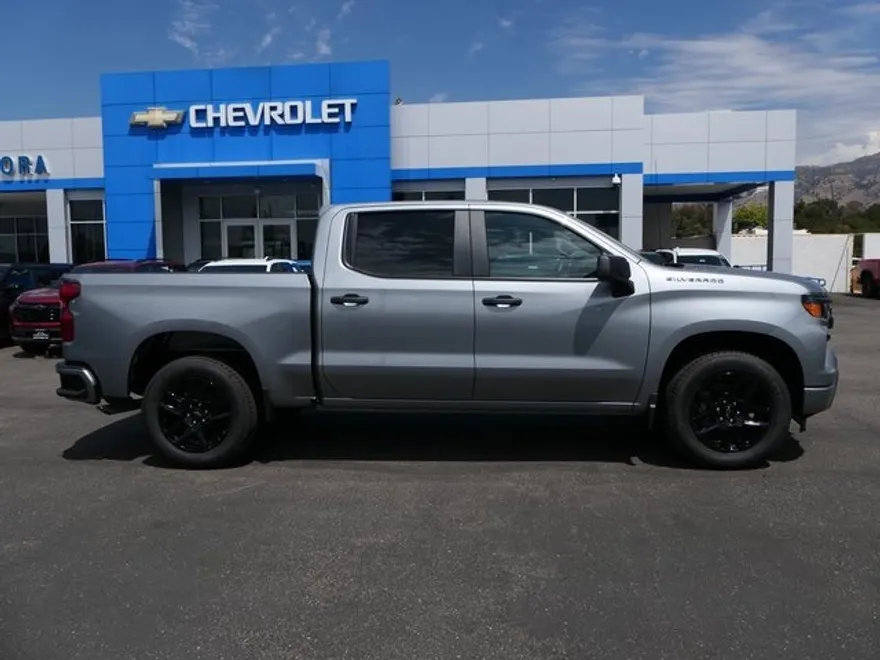 2026 Chevrolet Silverado 1500 Custom photo 1