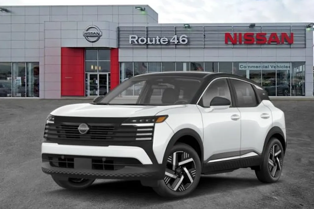 2025 Nissan Kicks SV photo 1
