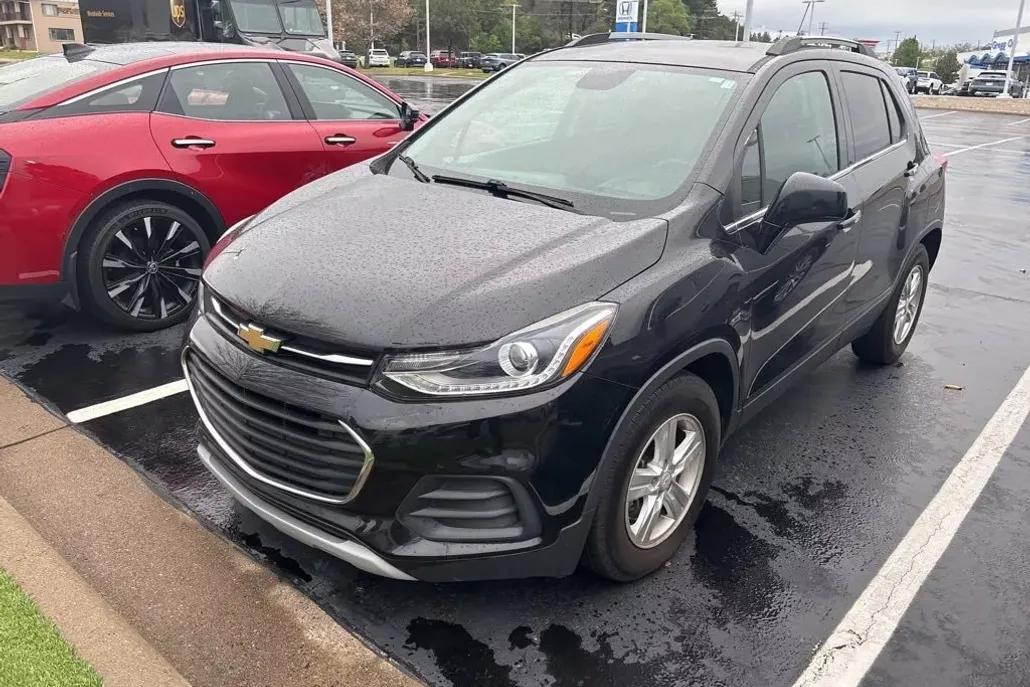 2019 Chevrolet Trax LT photo 1
