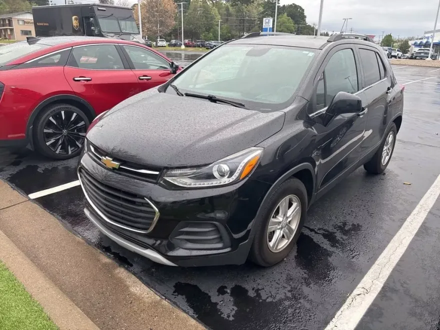 2019 Chevrolet Trax LT photo 1