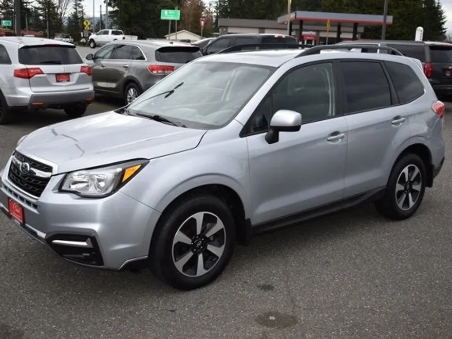 2018 Subaru Forester Premium photo 1