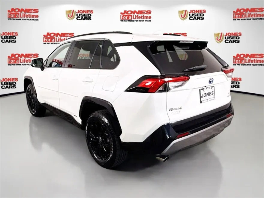 2022 Toyota RAV4 Hybrid SE photo 1