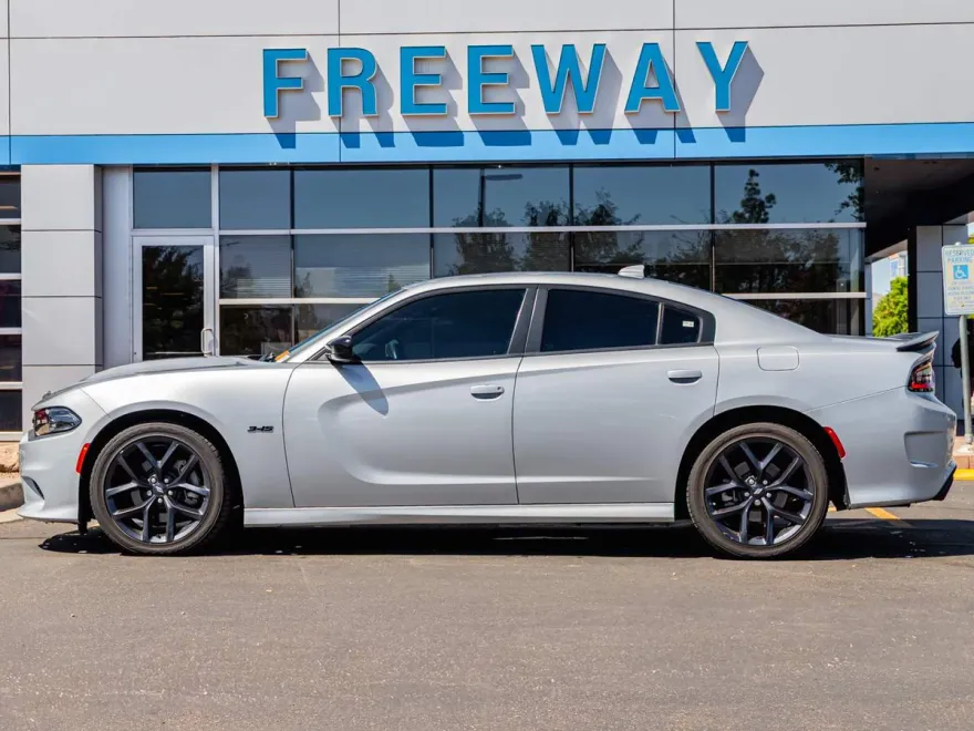 2023 Dodge Charger R/T photo 1