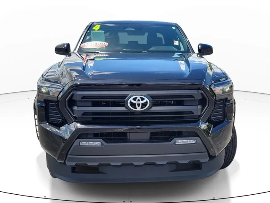 2024 Toyota Tacoma SR5 photo 1